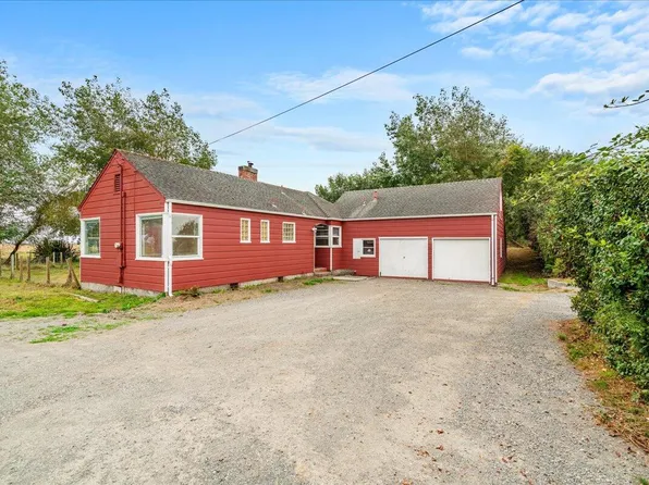 1046 Mad River Rd, Arcata, CA 95521