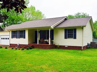 403 Scarlet Oak Dr, Paris, TN 38242