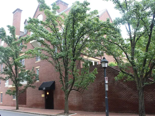 125 N Lee St #Dh405, Alexandria, VA 22314