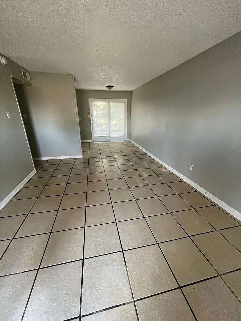 Westway Apartments — Photo 1