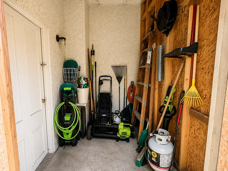 14 Mechanic Ave #1 — Photo 28