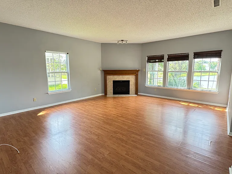 10105 Yosemite Ln — Photo 5