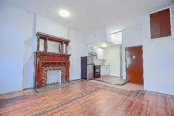 1st image of 207 W 121st St APT 2R