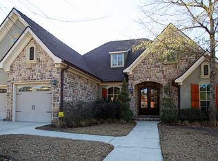 923 Caroline Dr, Biloxi, MS 39532