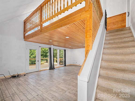 2nd image of 109 Morgan Ln