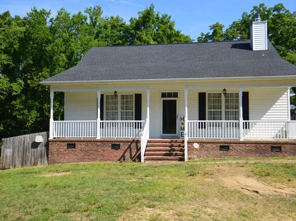 1230 Hightowers Rd, Mebane, NC 27302