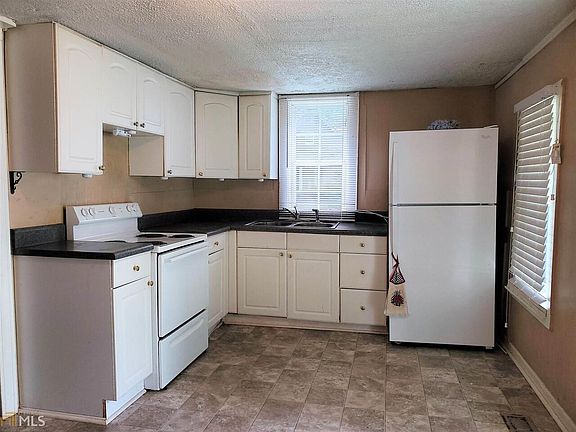 3rd image of 339 Mahaffey St