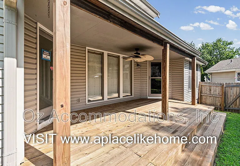 1140 SW Huntington Dr — Photo 27