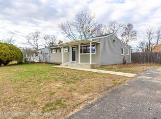 21 Jeffery Ln, Brick, NJ 08724