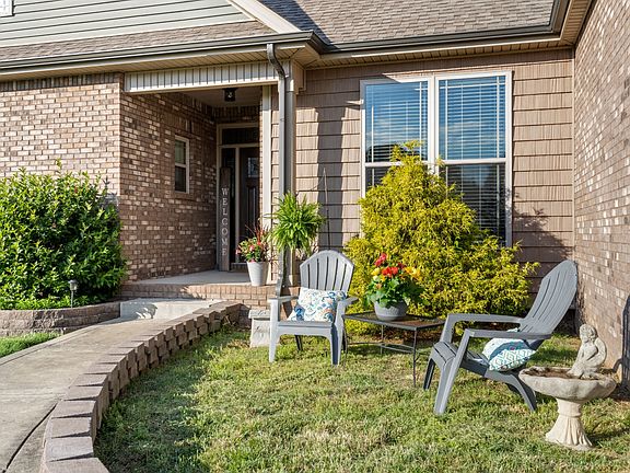 4th image of 814 Iron Wood Cir