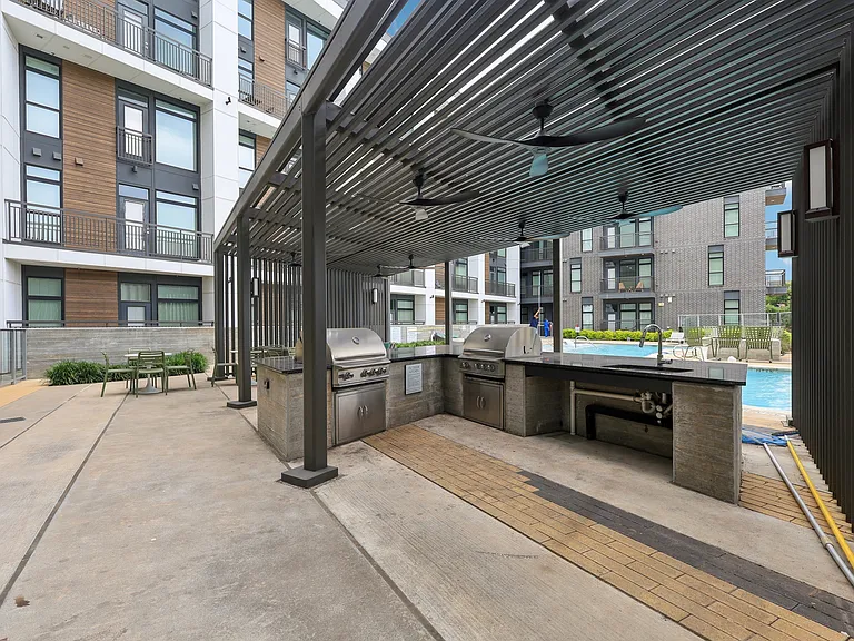 Revl Med Center — Photo 52