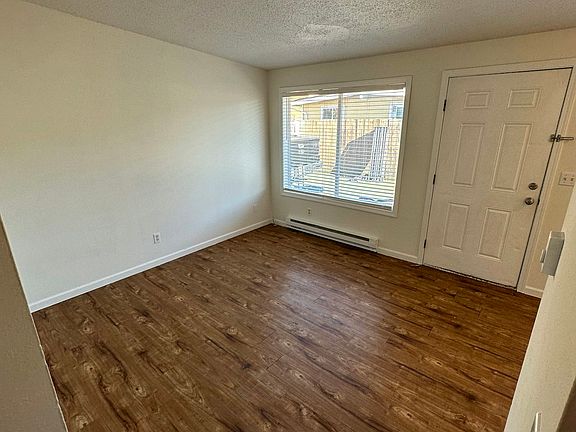 4th image of 1119 9th St APT 2