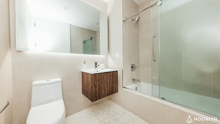 Rented by Nooklyn NYC LLC | media 62