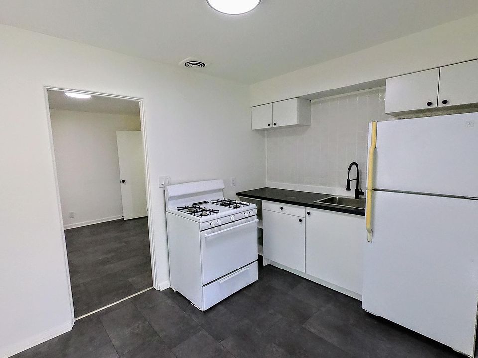 1st image of 1215 N Horsman St #2