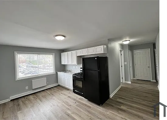 3 bed, 750 sqft, $2,815 — Photo 4