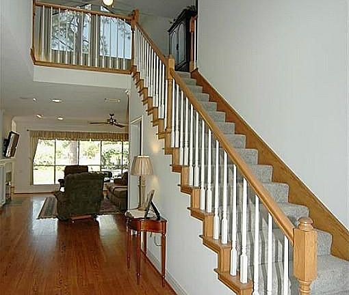 4th image of 131 Creekside Dr