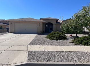 6832 Augusta Hills Dr NE, Rio Rancho, NM 87144