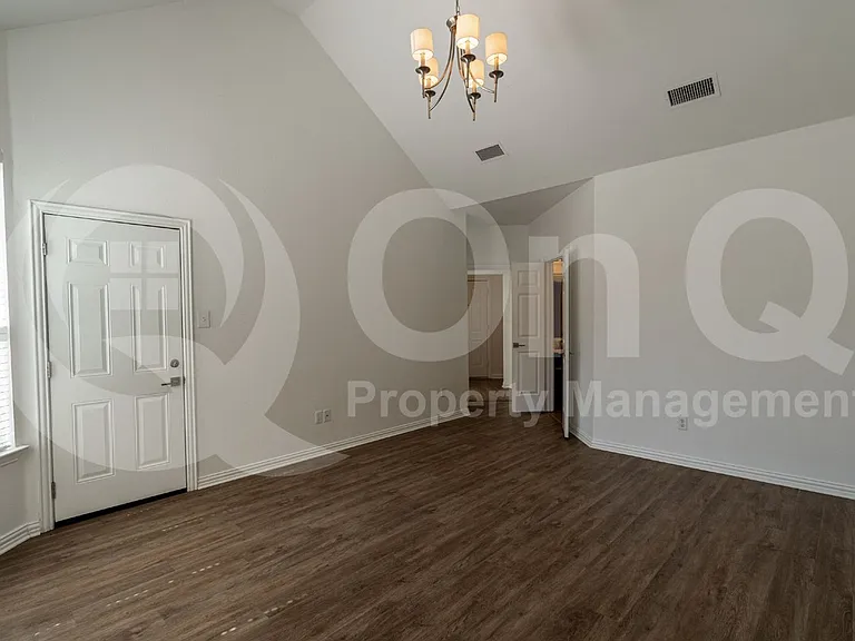 5022 Enclave Ct — Photo 12