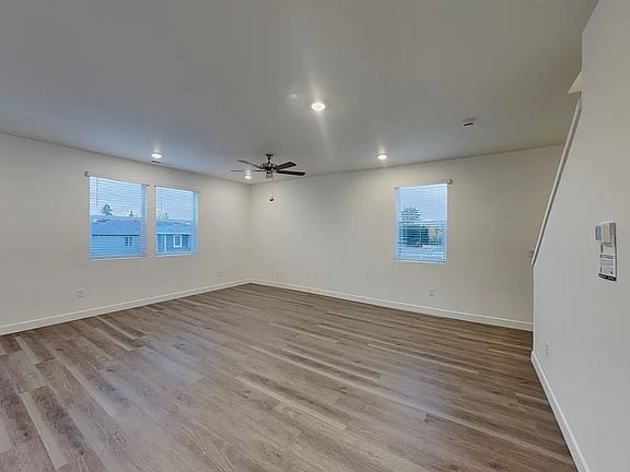 3rd image of 8632 47th Pl NE