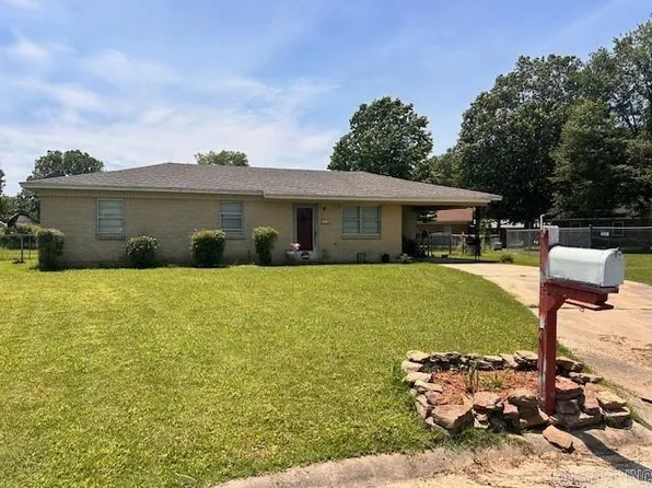 (undisclosed Address), Dewitt, AR 72042