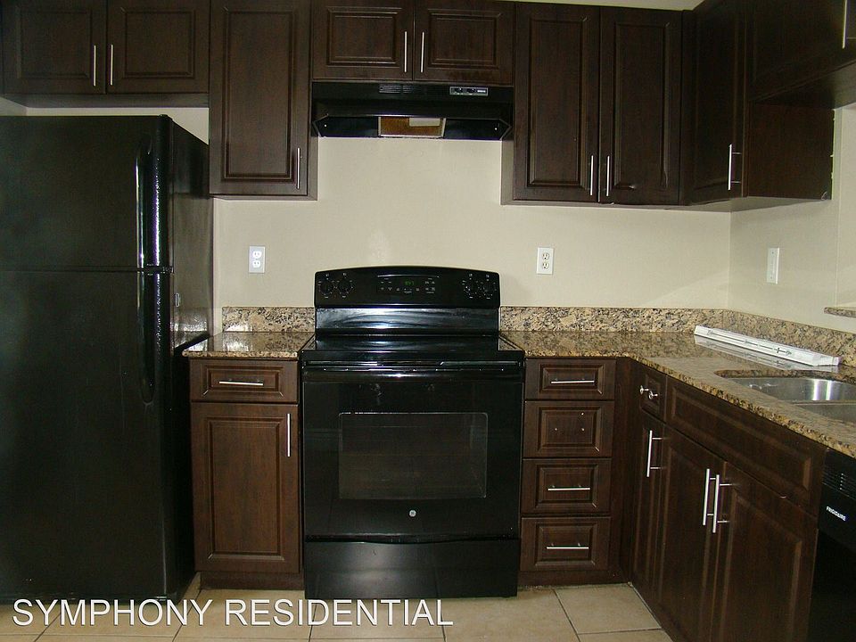 1st image of 4176 NW 114th Ave #11174547