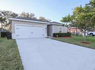 5206 Oakland Lake Cir, Fort Pierce, FL 34951