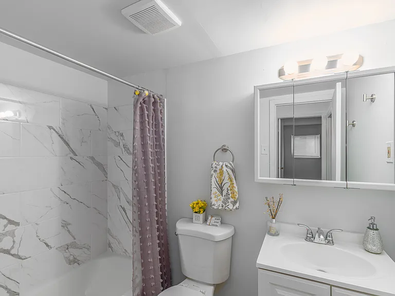 Haverford Apartments — Photo 2