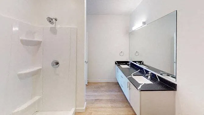 SevenO2 Main Apartments — Photo 180