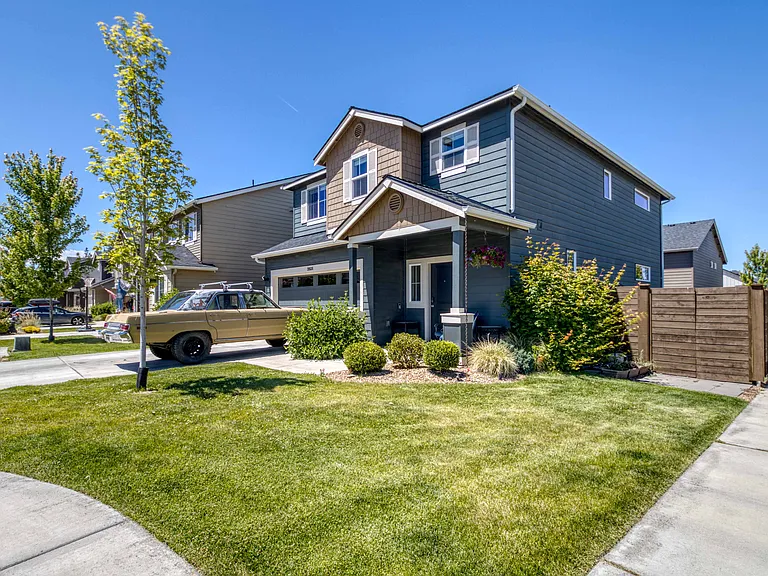 20538 SE Cameron Ave — Photo 36