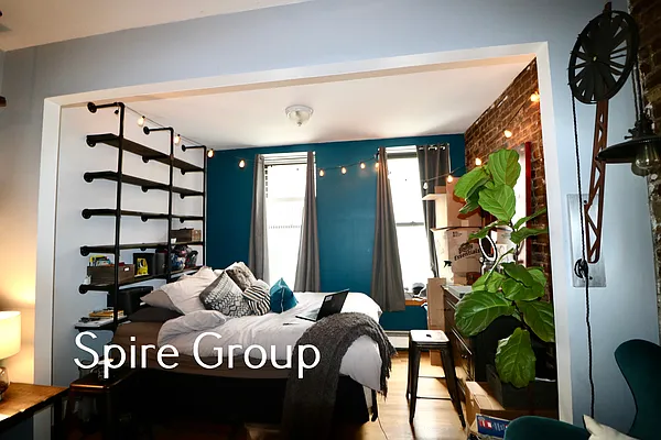 Rented by Spire Group | media 10