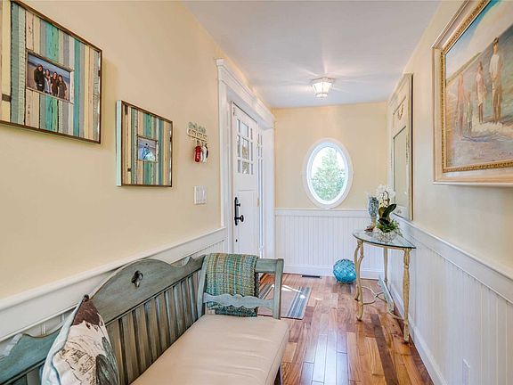 4th image of 218 Asharoken Ave