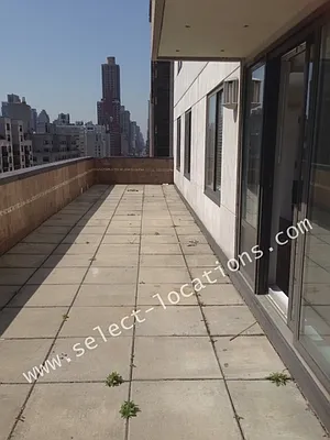 Rented by Select Locations Inc. | media 12