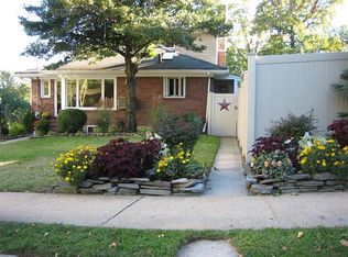 115 Fort Hill Cir, Staten Island, NY 10301