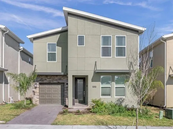 9039 Play Through Dr, Davenport, FL 33896