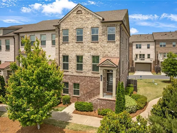 424 Montclair Ct, Woodstock, GA 30188