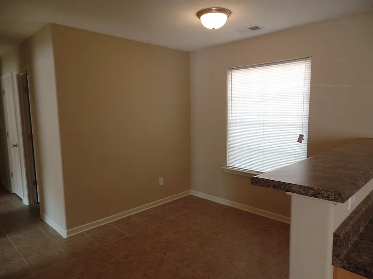7928 Jadewood Cv — Photo 4