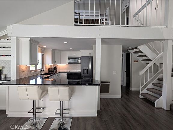 3rd image of 3554 Sunset Ln