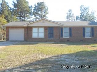 741 W Parkton Tobermory Rd, Parkton, NC 28371