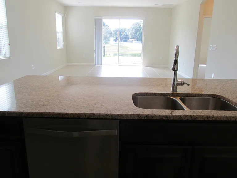 2404 Sabastian St — Photo 4