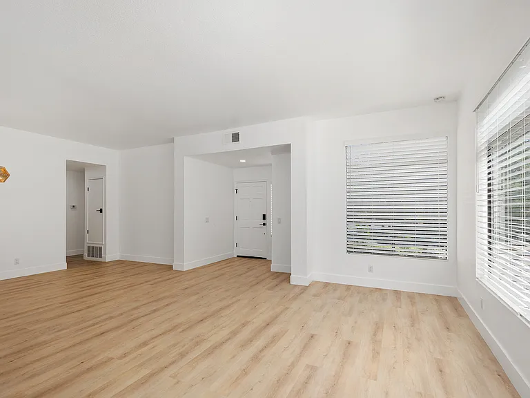 31 Oak Knls — Photo 22