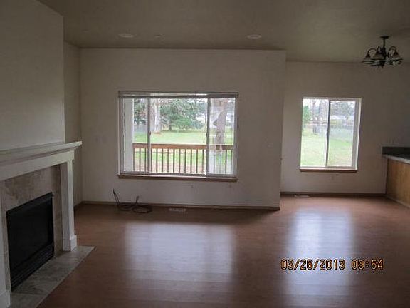 4th image of 15211 Grant Ave SW
