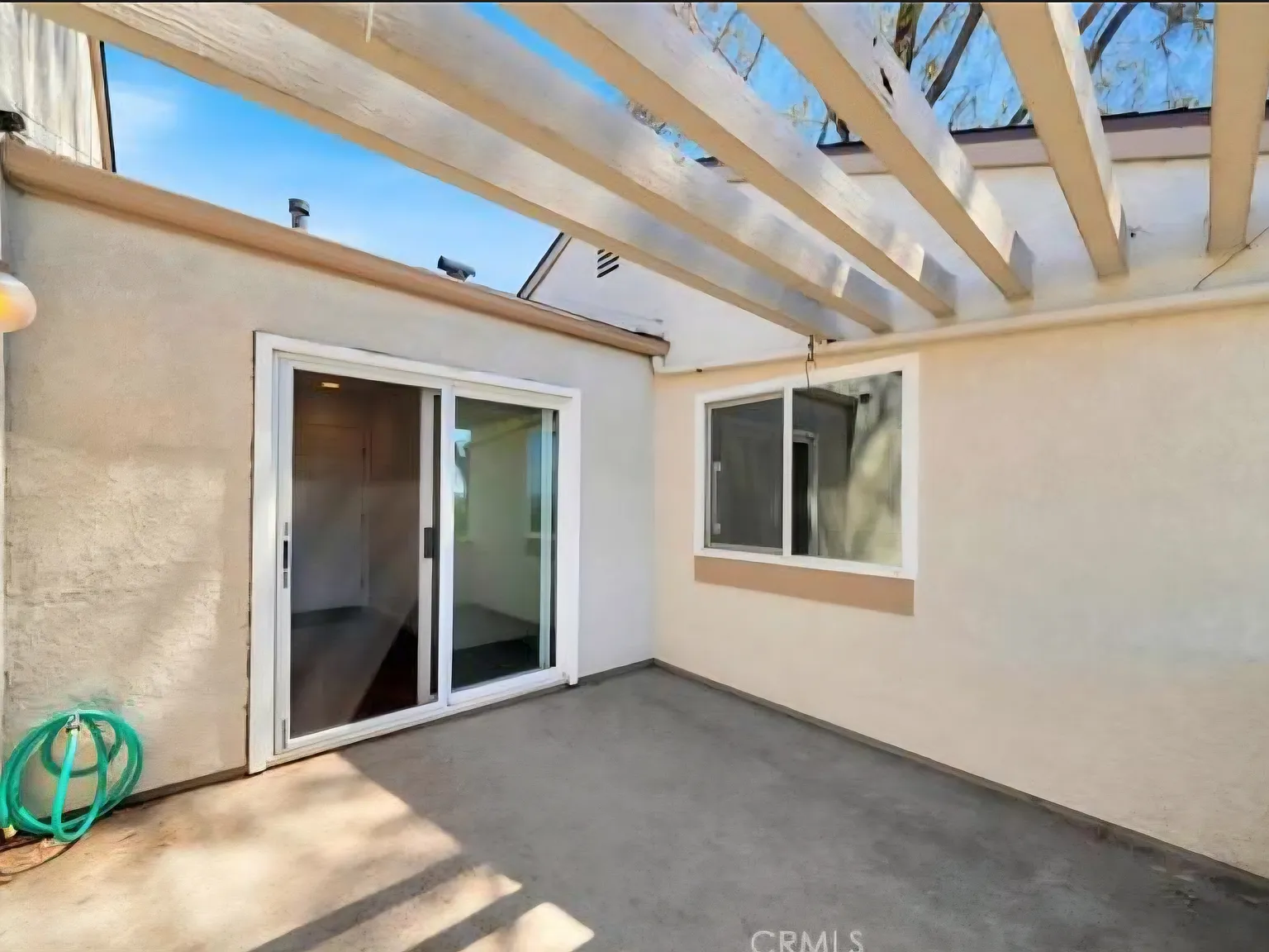 2 bed, 958 sqft, $3,200 — Photo 3