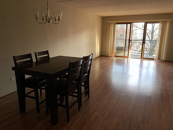 4th image of 6401 W Berteau Ave #8-212
