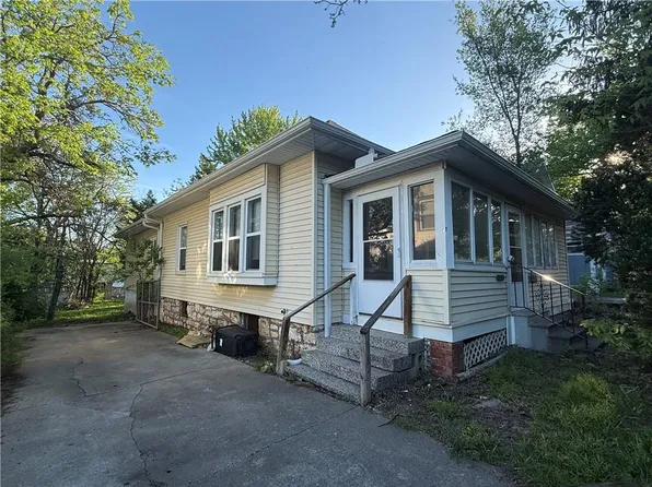 1420 W Walnut St, Independence, MO 64050