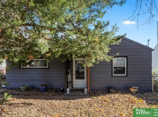 2905 Wayne St, Bellevue, NE 68005