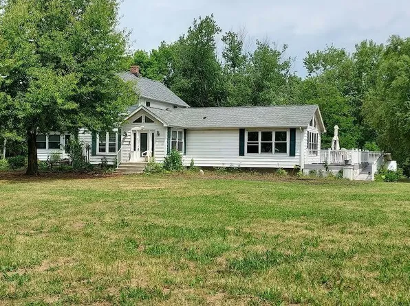 23715 Hoeppner Ln, Woodburn, IN 46797