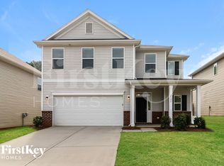 2720 Curbstone Ln, Charlotte, NC 28213