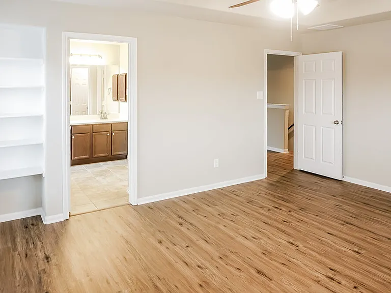 19011 Woodland Leaf Ln — Photo 9