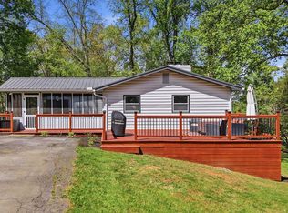 241 Summer Sound Rd, Piney Flats, TN 37686