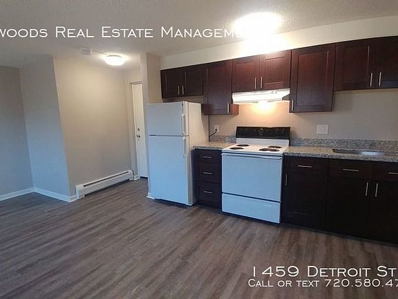 3rd image of 1459 Detroit St APT 306